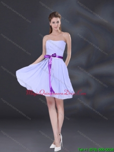 2015 Discount Ruching and Belt Chiffon Dama Dresses in Lavender