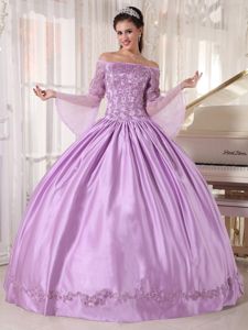 Off The Shoulder Long Sleeves Lilac Sweet Sixteen Dresses with Appliques