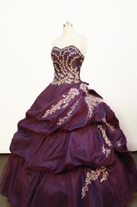 Strapless Purple Pick-ups and Appliques Quince Dress in Envigado Colombia