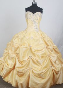 Popular Sweetheart Floor-Length Quinces Dresses in Cottondale with Pick-ups