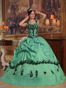 Modest Green Straps Appliques Taffeta Quinceanera Dress in Nacogdoches