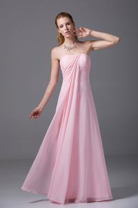 Zipper-up Baby Pink Ruched Strapless Floor-length Prom Dresses For Dama