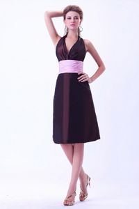 Exclusive Brown Halter Knee-length Prom Dress For Damas with Pink Sash
