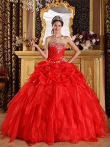 Red Sweetheart Quinceanera Gown Dresses in Floor-length with Appliques
