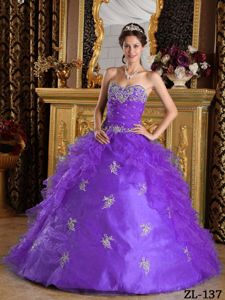 Purple Sweetheart Ruffles and Appliques Organza Quinceanera Gown Dress