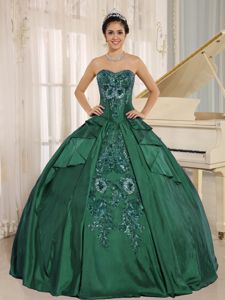 Noble Dark Green Sweetheart Quinceanera Gown Dresses with Embroidery