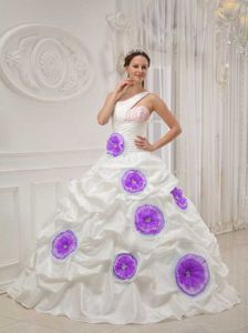 Elegant One Shoulder Beaded Taffeta Quinceanera Dresses with Purple Hand Flowers