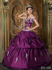 Purple Straps Appliques and Pick Ups Quinceaneras Dress in Eatonville