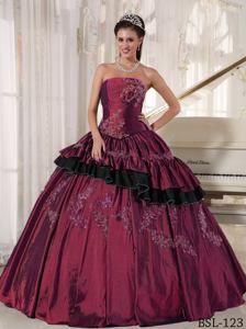Ball Gown Strapless Taffeta Beading and Appliques Quinceanera Gown Dresses