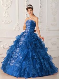 Embroidery Blue Ruched Cabudare Quinceanera Ball Gowns with Ruffles