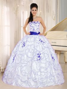 Organza White Quinces Dresses in Faunsdale with Embroidery Decorate
